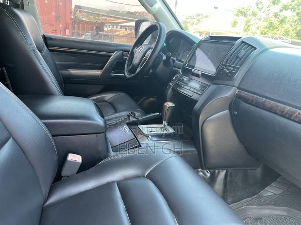 Toyota Land Cruiser 4.0 V6 GX-R 2010 Black