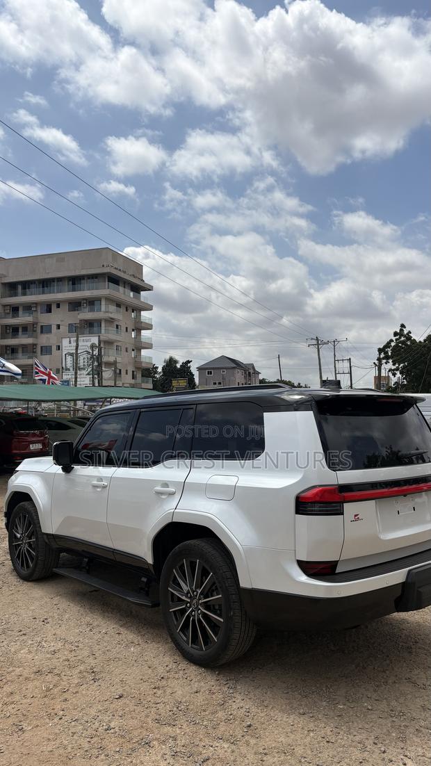 Lexus GX 550 Overtrail 2024 White