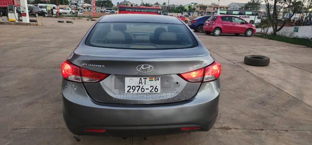 Hyundai Elantra SE 4dr Sedan (1.8L 4cyl 6A) 2014 Gray