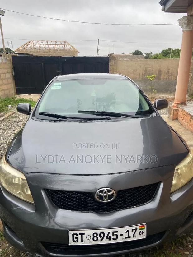 Toyota Corolla LE 4dr Sedan (1.8L 4cyl 4A) 2010 Gray