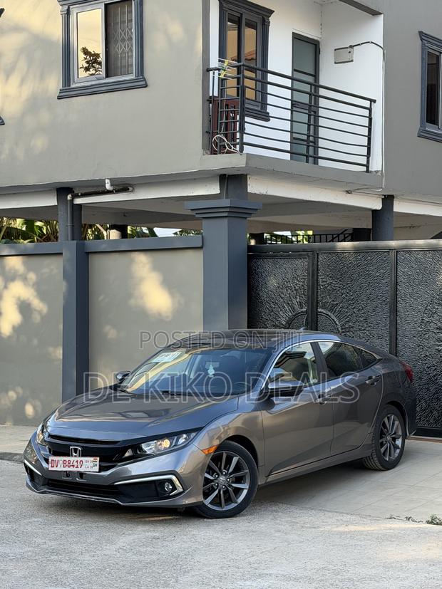 Honda Civic EX Sedan 2020 Gray