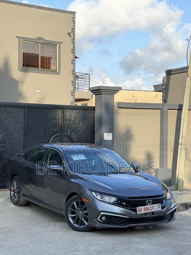 Honda Civic EX Sedan 2020 Gray