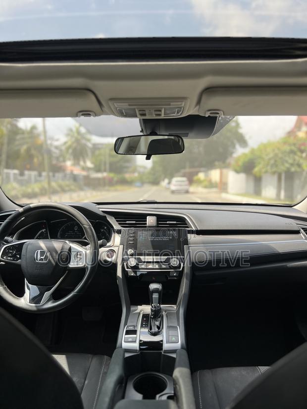 Honda Civic EX Sedan 2020 Gray
