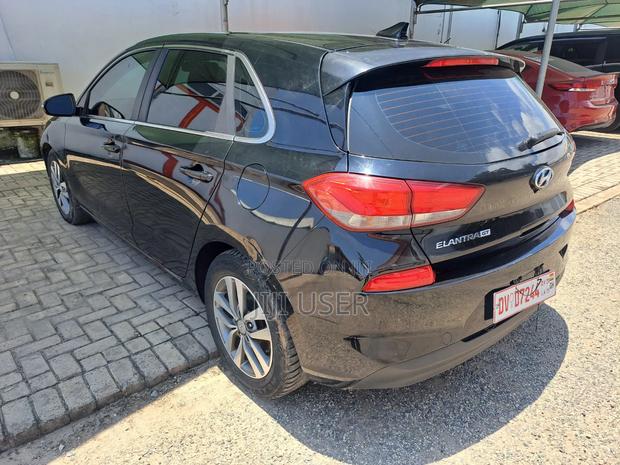 Hyundai Elantra 2019 Black