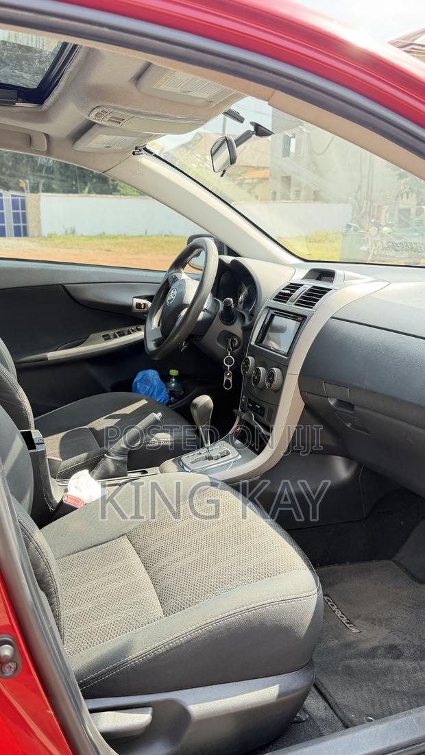 Toyota Corolla LE Special Edition 4dr Sedan (1.8L 4cyl 4A) 2013 Red