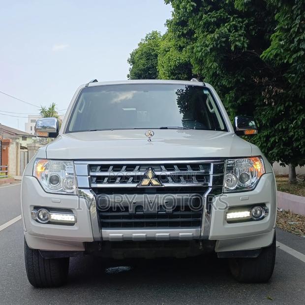 Mitsubishi Pajero V90 3.8 V6 GLS/GLX 2019 White