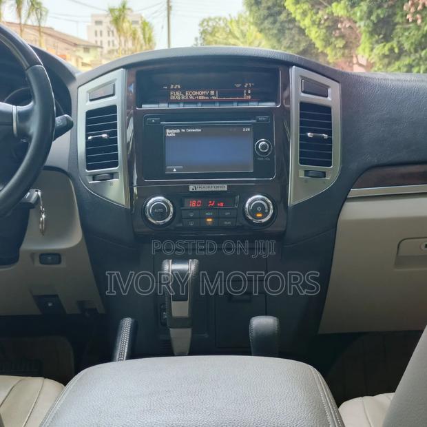 Mitsubishi Pajero V90 3.8 V6 GLS/GLX 2019 White