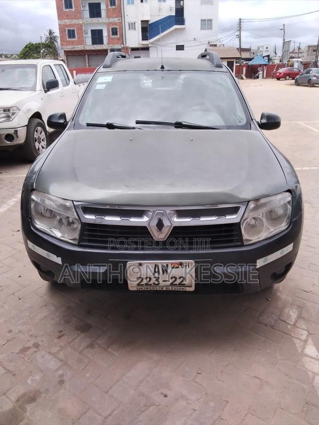 Renault Duster 2014 Green