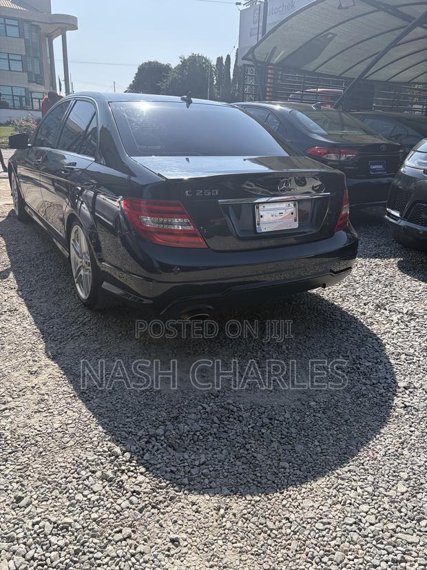 Mercedes-Benz C250 2014 Black