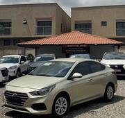 Hyundai Accent SE 2018 Beige for sale