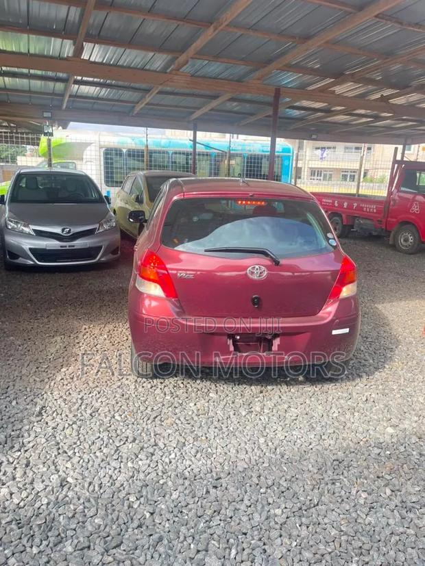 Toyota Vitz 2010 Brown