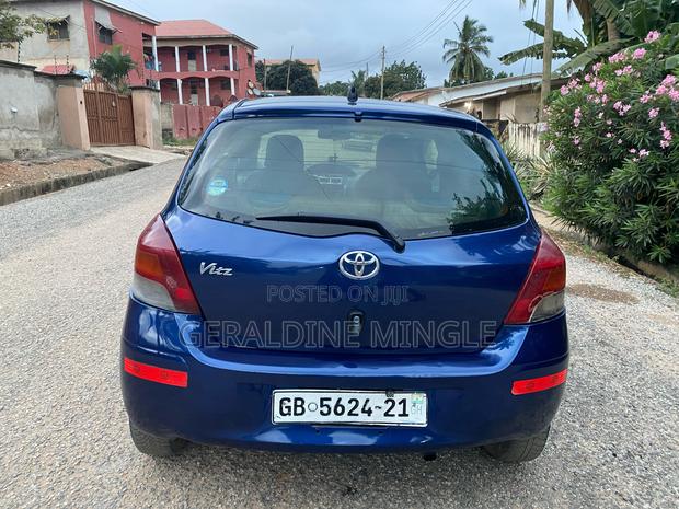 Toyota Vitz 2008 Blue