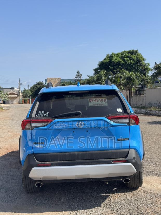 Toyota RAV4 Adventure 2021 Blue