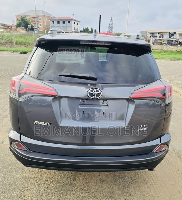 Toyota RAV4 2018 Gray