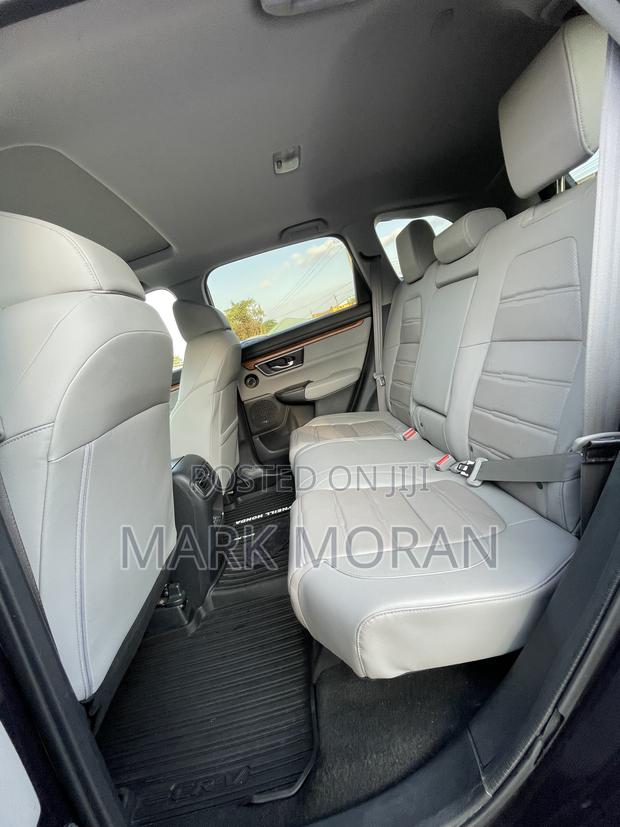 Honda CR-V Touring AWD 2018 Gray