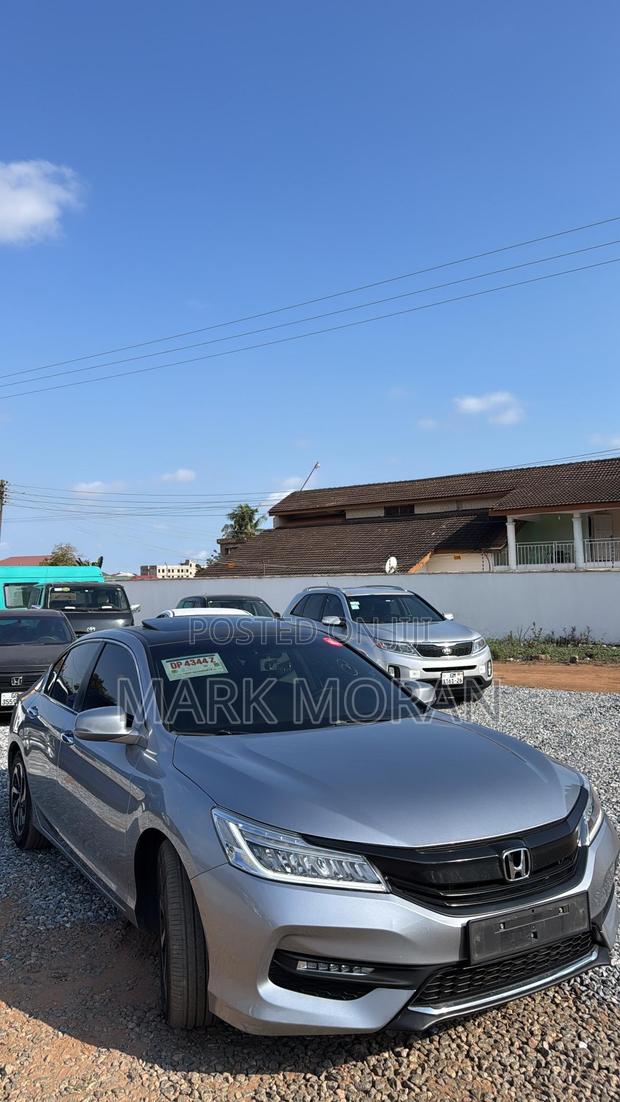 Honda Accord EX-L 4dr Sedan FWD (2.4L 4cyl 2A) 2017 Silver