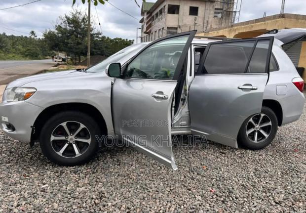 Toyota Highlander 2013 Silver