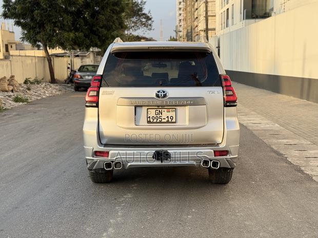 Toyota Land Cruiser Prado 3.0 190hp 2018 Silver