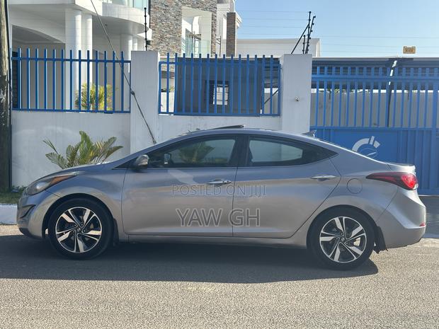 Hyundai Elantra Limited PZEV 4dr Sedan (1.8L 4cyl 6A) 2015 Gray
