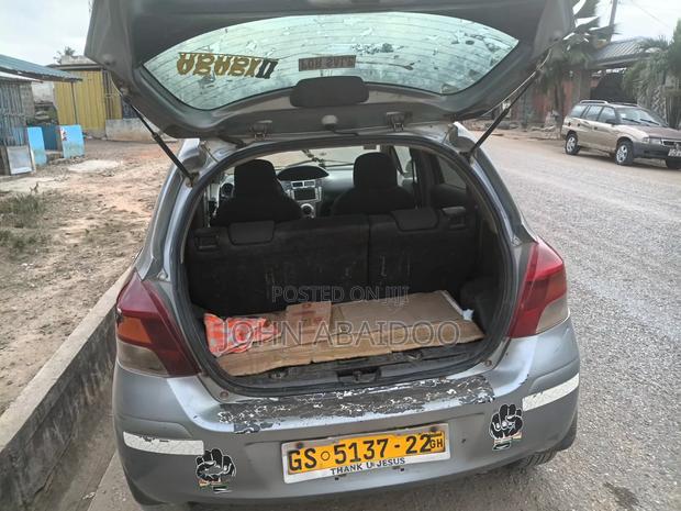 Toyota Vitz 2010
