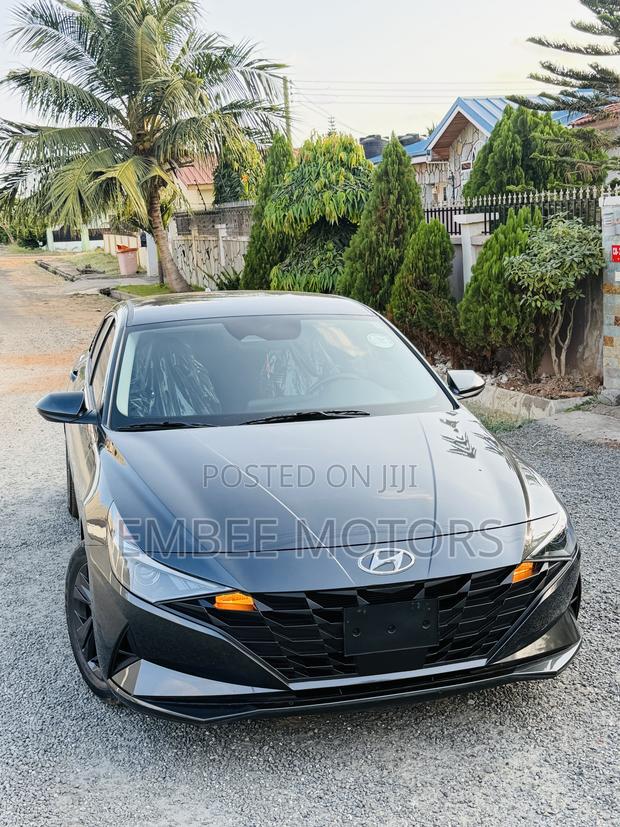 Hyundai Elantra SEL 2021 Gray