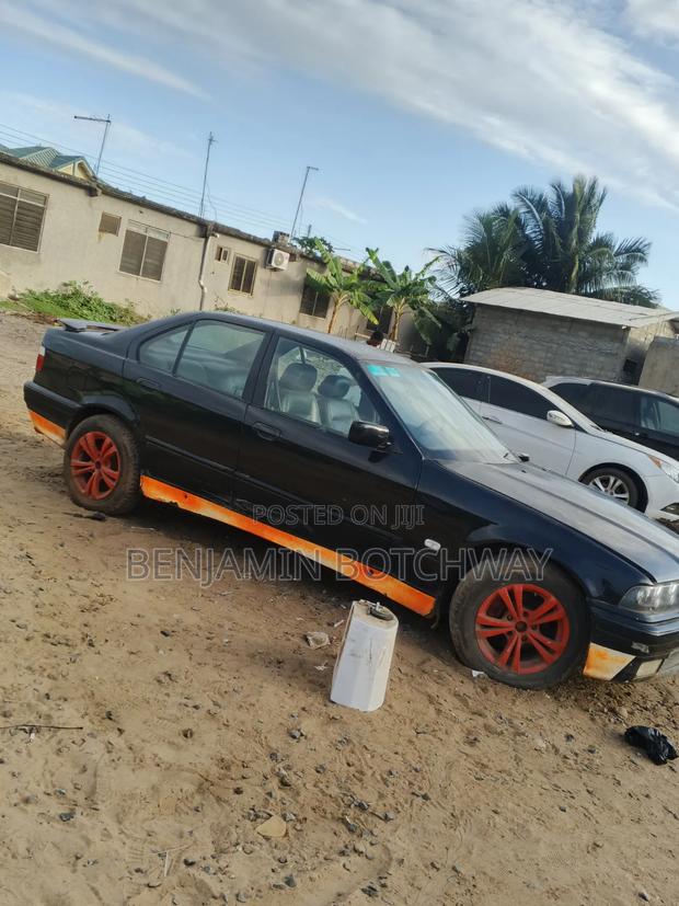 BMW 318i 1995 Black