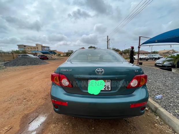 Toyota Corolla LE 4dr Sedan (1.8L 4cyl 4A) 2010 Green