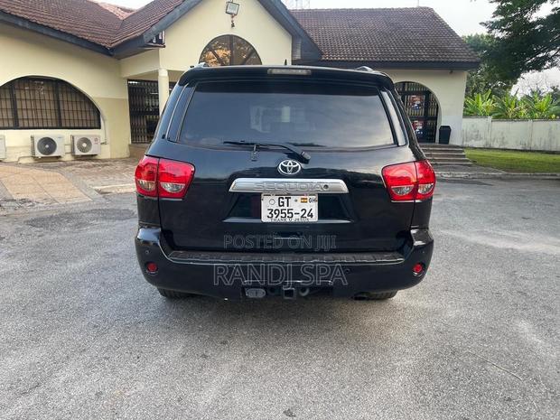 Toyota Sequoia 2015 Black