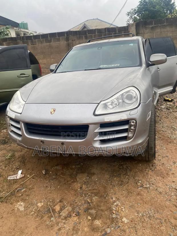 Porsche Cayenne 2009 Silver