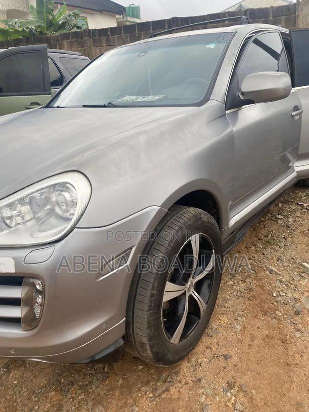Porsche Cayenne 2009 Silver