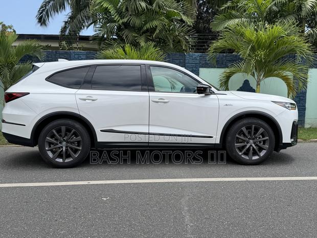 Acura MDX w/A-Spec Package 2026 White