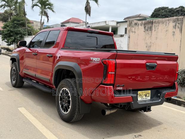 Toyota Tacoma TRD Sport Double Cab 5.0 ft. SB 2025 Red