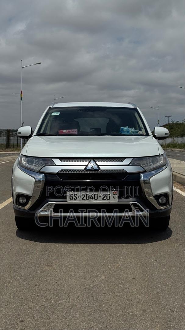 Mitsubishi Outlander 2018 White