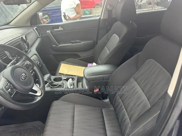 Kia Sportage LX FWD 2019 Gray