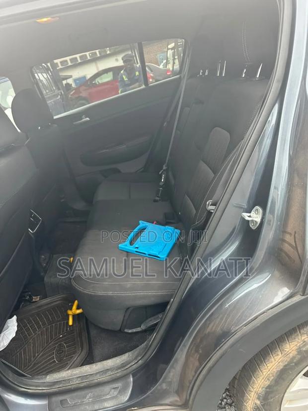 Kia Sportage LX FWD 2019 Gray