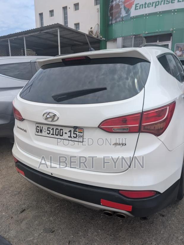 Hyundai Santa Fe 2015 White
