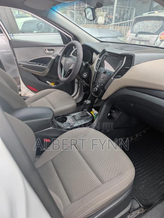 Hyundai Santa Fe 2015 White