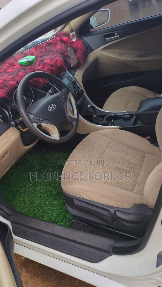 Hyundai Sonata GLS Sedan FWD (2.4L 4cyl 6A) 2012 Black
