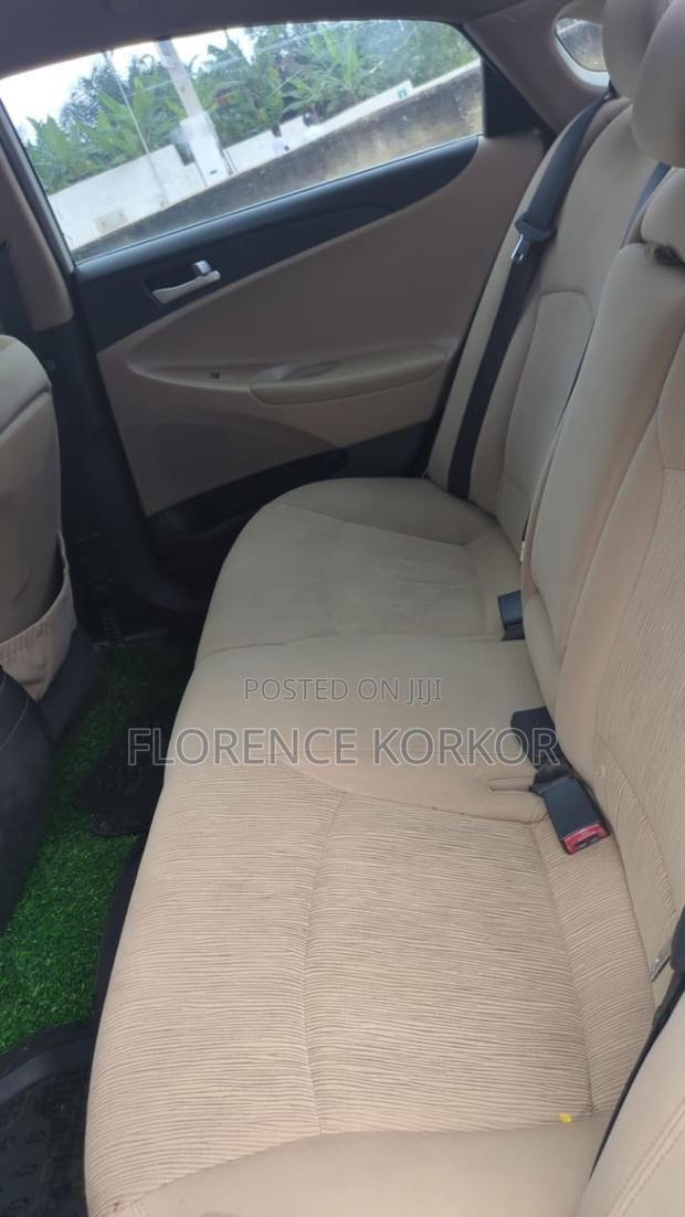 Hyundai Sonata GLS Sedan FWD (2.4L 4cyl 6A) 2012 Black