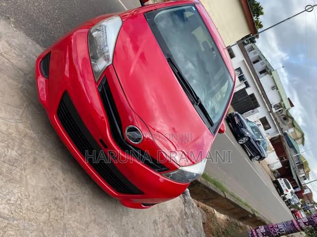 Toyota Vitz 1.0 FWD 5dr 2013 Red