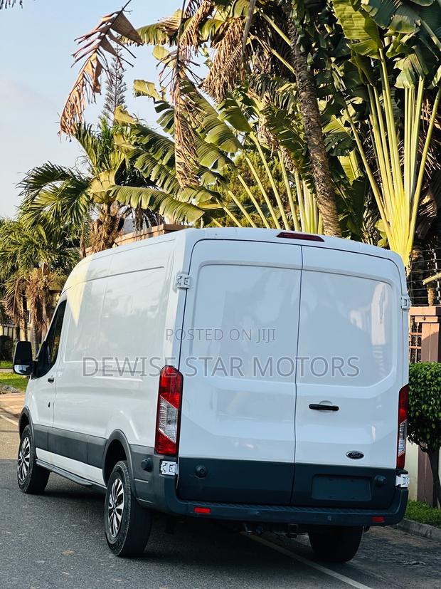 Ford Transit Crew Van 350 Low Roof Van AWD w/130" WB 2023 White