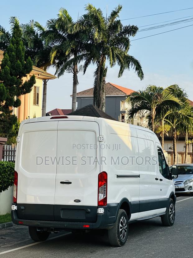 Ford Transit Crew Van 350 Low Roof Van AWD w/130" WB 2023 White
