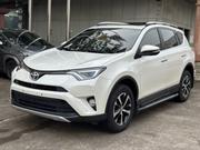 Toyota RAV4 2018 White for sale