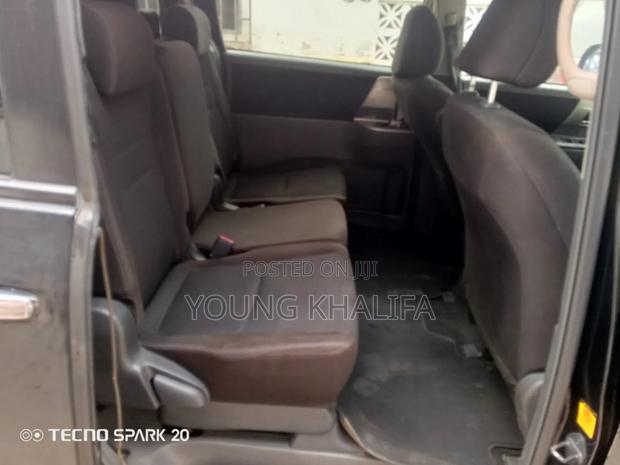Toyota Voxy 2010 Black