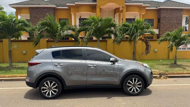 Kia Sportage EX 4dr SUV AWD (2.4L 4cyl 6A) 2017 Gray