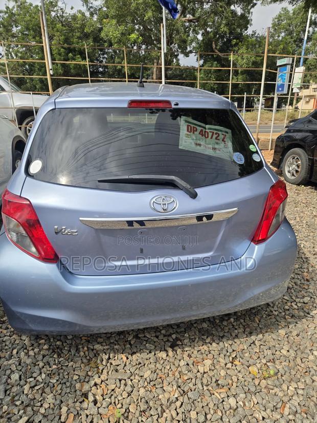 Toyota Vitz 2013 Blue