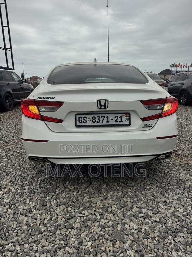 Honda Accord Sport (2.0L 4cyl Turbo 10A) 2019 White