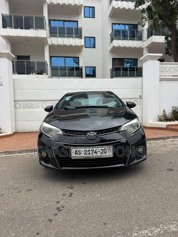 Toyota Corolla LE 4dr Sedan (1.8L 4cyl CVT) 2015 Black