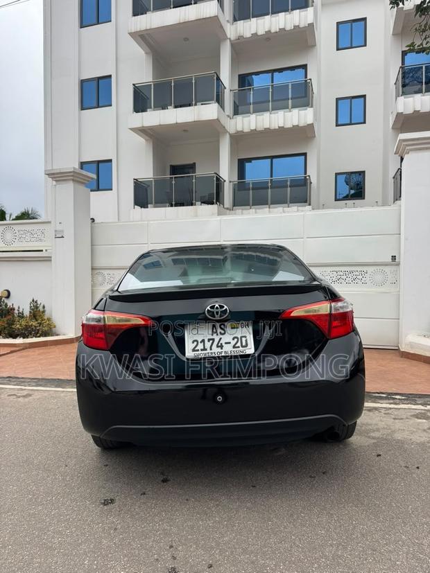 Toyota Corolla LE 4dr Sedan (1.8L 4cyl CVT) 2015 Black