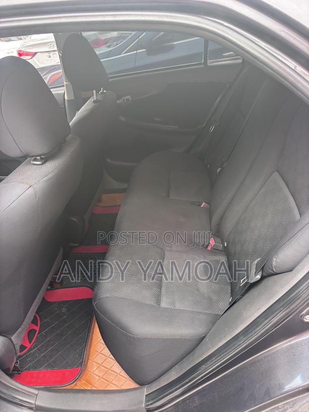 Toyota Corolla 2012 Gray